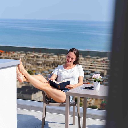 Hotel Ascot Riccione Esterno foto