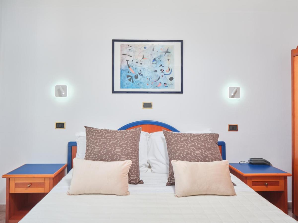 Hotel Ascot Riccione Esterno foto
