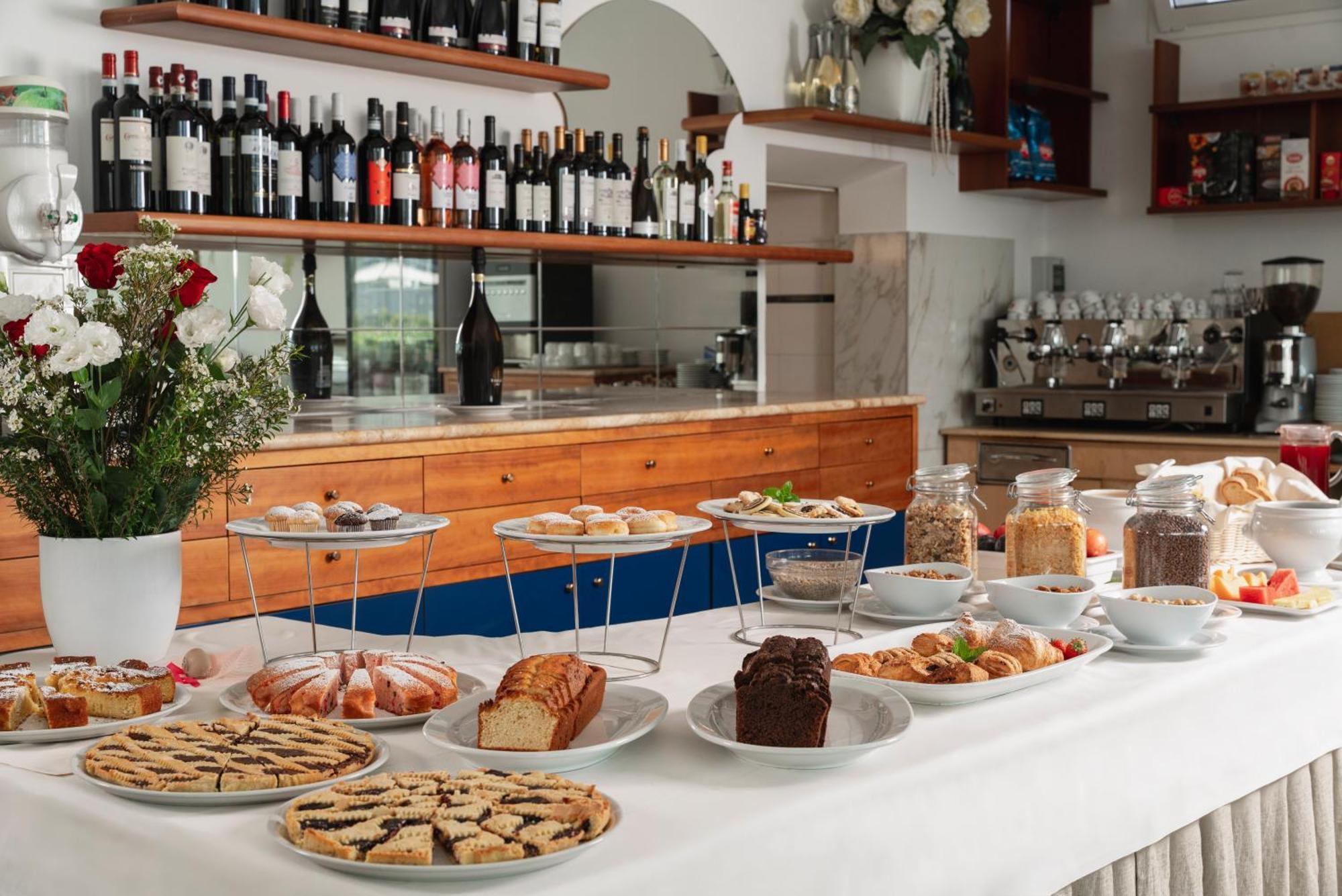 Hotel Ascot Riccione Esterno foto
