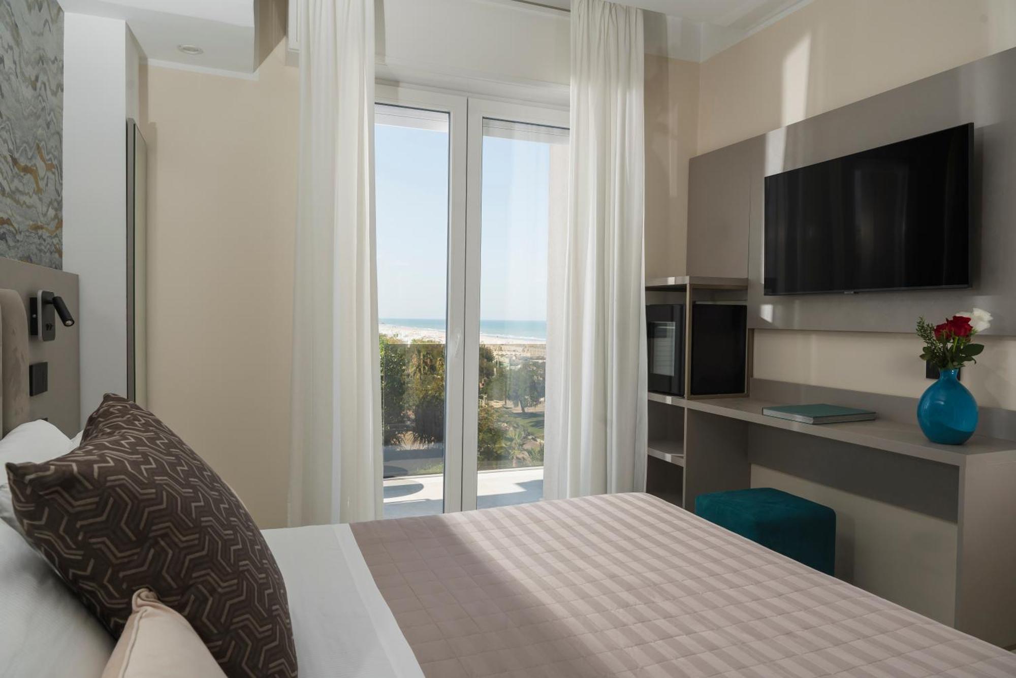 Hotel Ascot Riccione Esterno foto