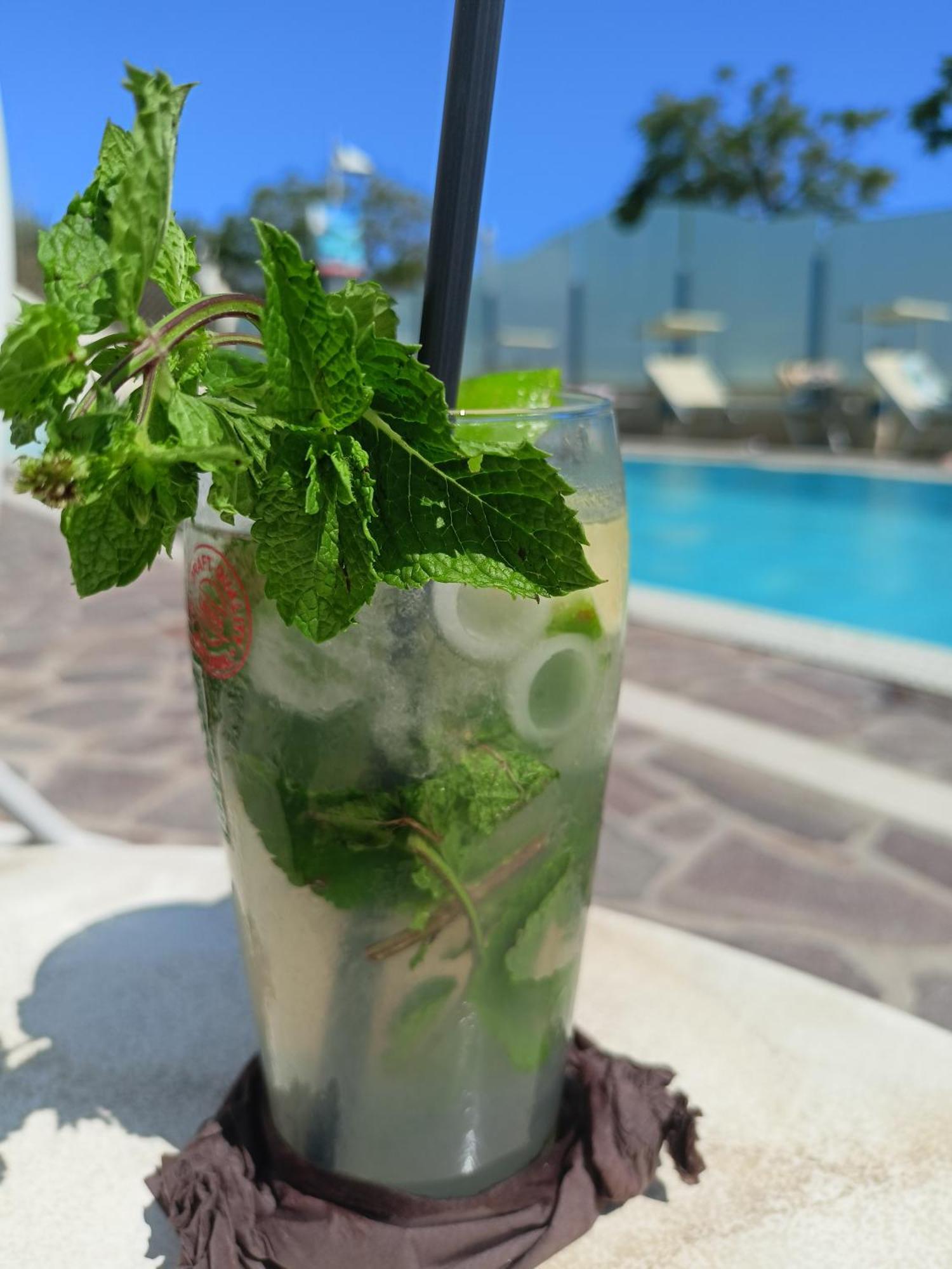 Hotel Ascot Riccione Esterno foto