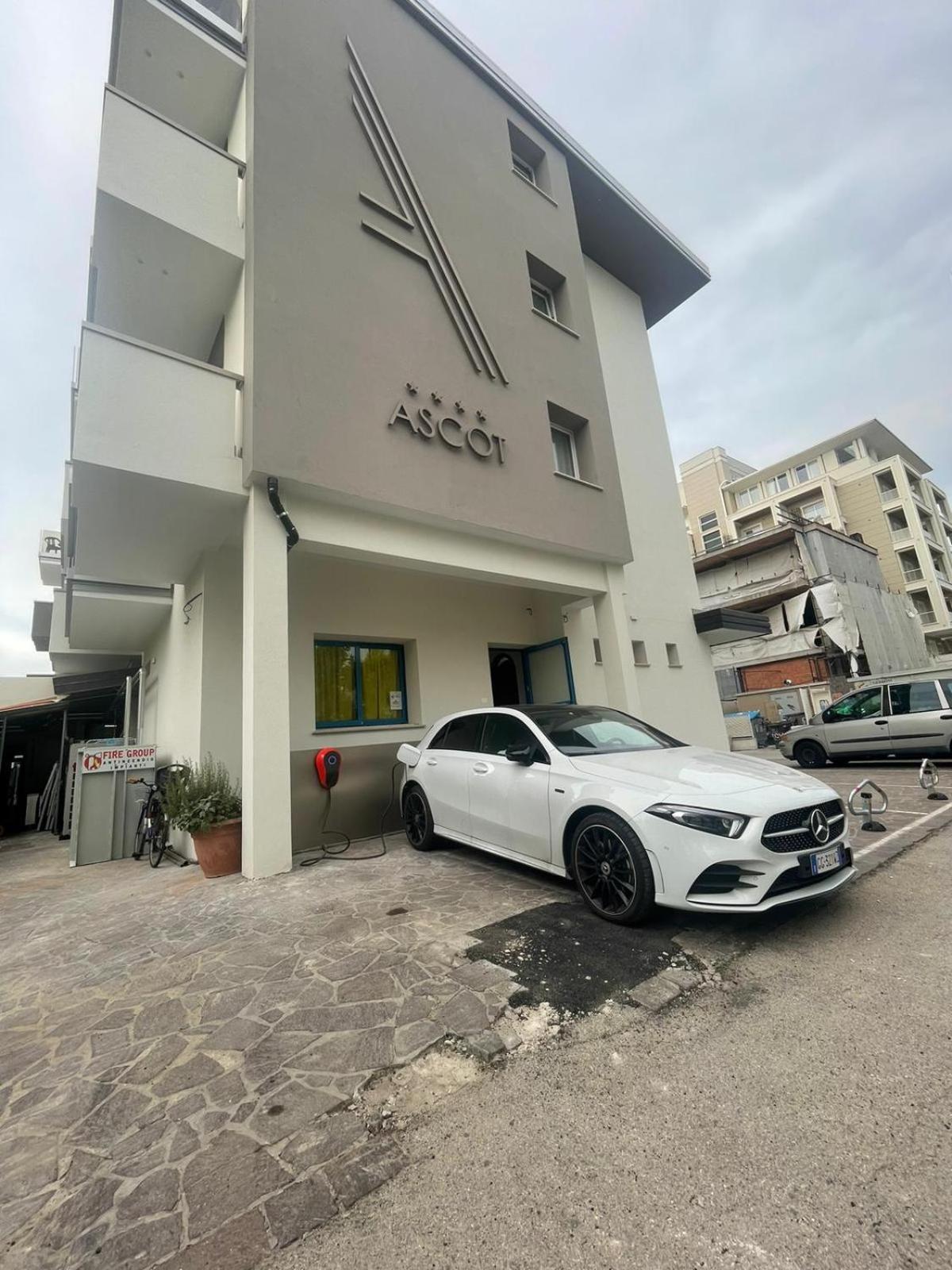Hotel Ascot Riccione Esterno foto